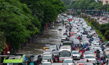 Thang máy và lũ lụt: Thách thức an toàn đô thị trong kỷ nguyên biến đổi khí hậu